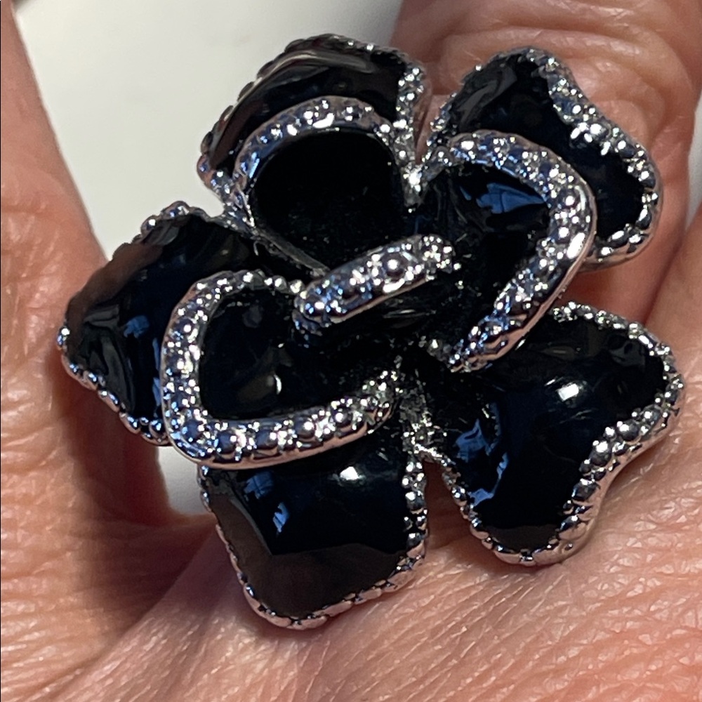 Black Enamel and Silver-tone Floral Statement Ring - size 6